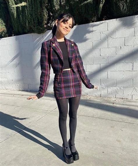 culo de jenna ortega|Jenna Ortega y los looks más sensuales de la nueva Merlina。